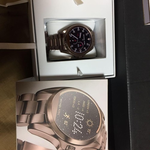 Michael kors smartwatch - michael,